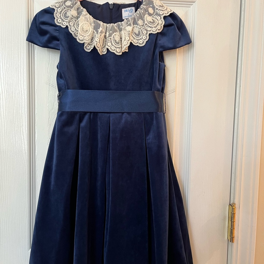 Luli & Me Velvet Navy Dress with Cream Lace Collar